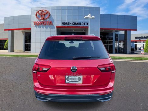 Used 2022 Volkswagen Tiguan SE image 9