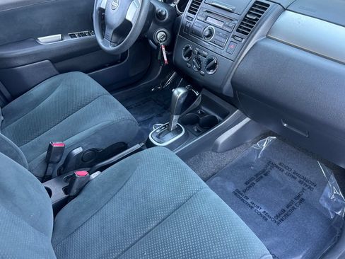 Used 2011 Nissan Versa 1.8 S FWD image 20