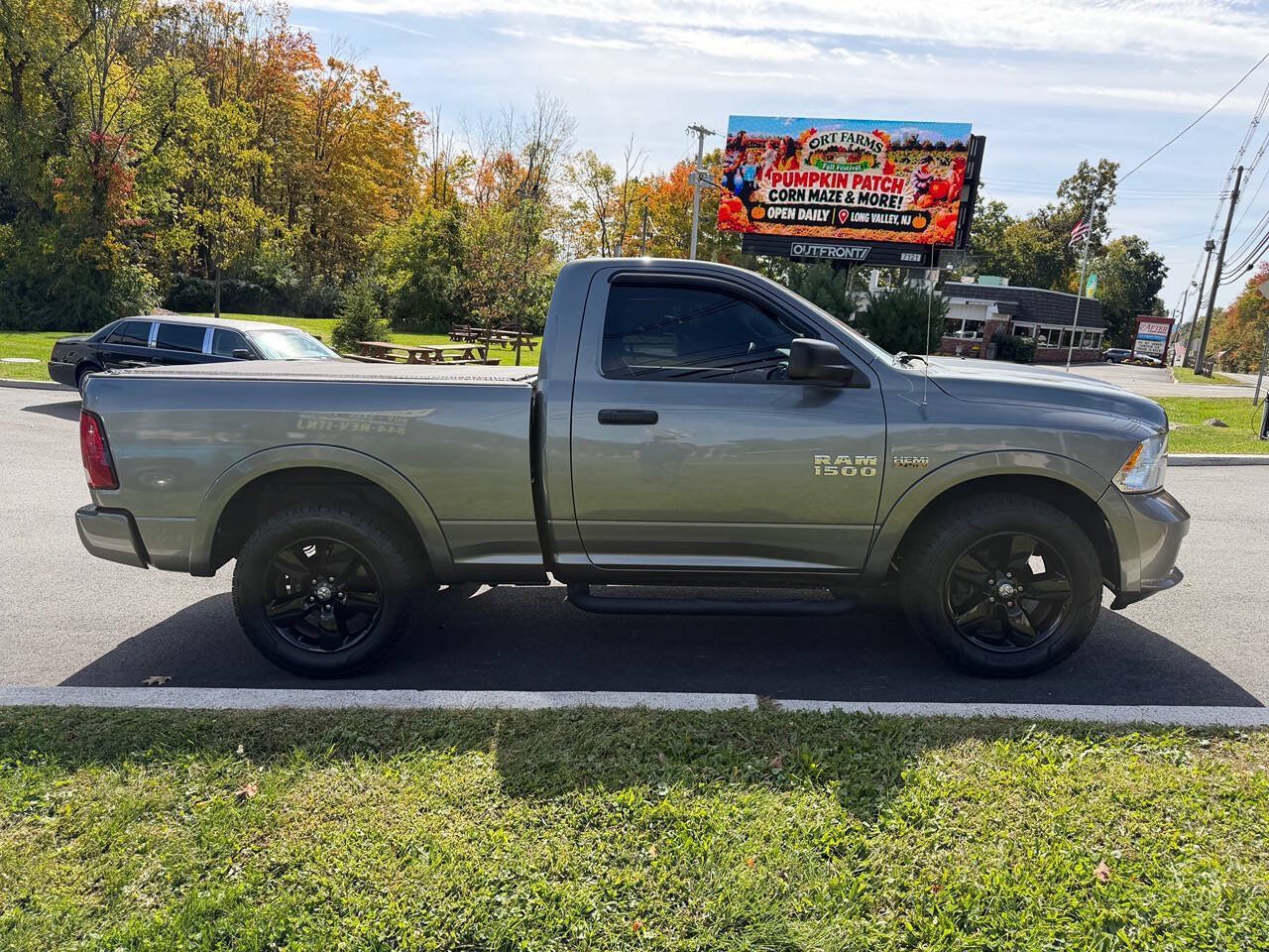 Used 2013 RAM 1500 Express AWD/4WD image 6