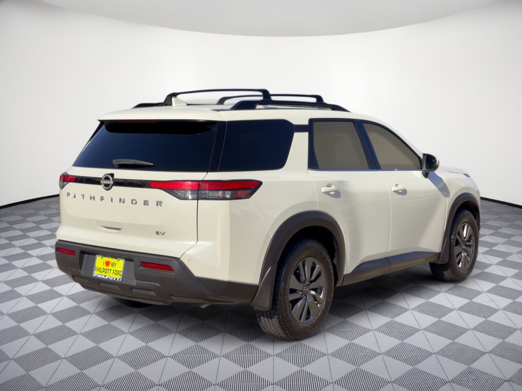 Used 2024 Nissan Pathfinder SV w/ SV Premium Package FWD image 9
