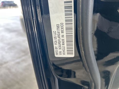 Used 2024 RAM 2500 Laramie image 46