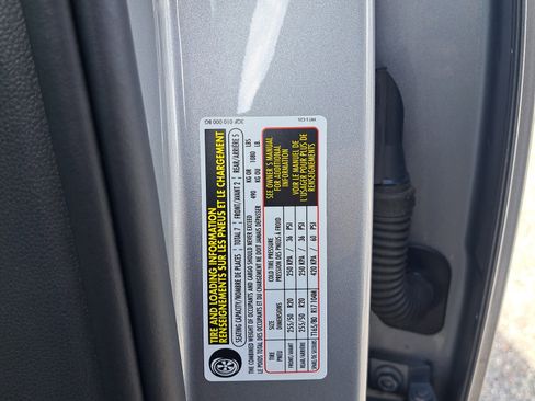 Used 2021 Volkswagen Atlas SE w/ Panoramic Sunroof Package image 27