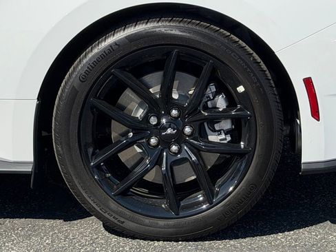 Used 2025 Ford Mustang GT Premium image 16