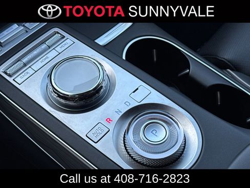 Used 2024 Genesis GV70 2.5T Advanced w/ Advanced Package image 26