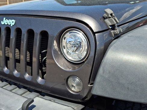 Used 2017 Jeep Wrangler Unlimited Sport w/ Quick Order Package 24S AWD/4WD image 11