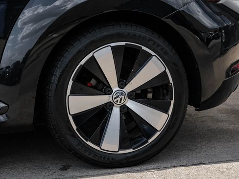 Used 2016 Volkswagen Beetle R-Line SE FWD image 45