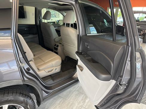 Used 2018 Honda Pilot EX-L image 32