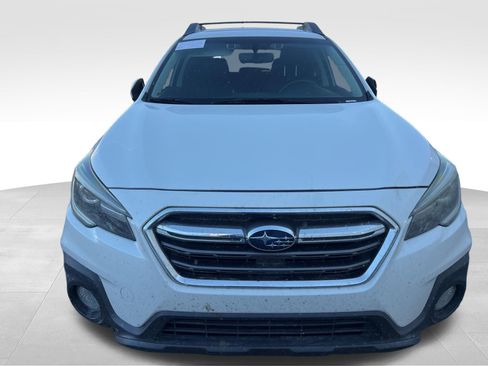 Used 2019 Subaru Outback 2.5i Limited image 2