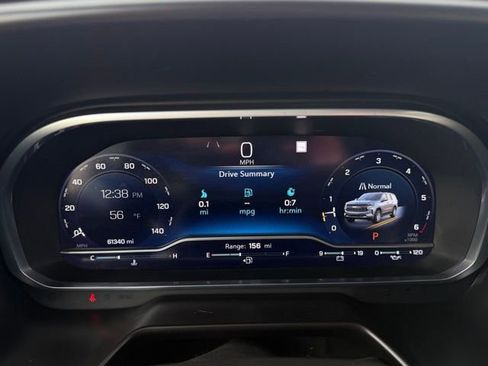 Used 2023 Chevrolet Suburban Premier image 21