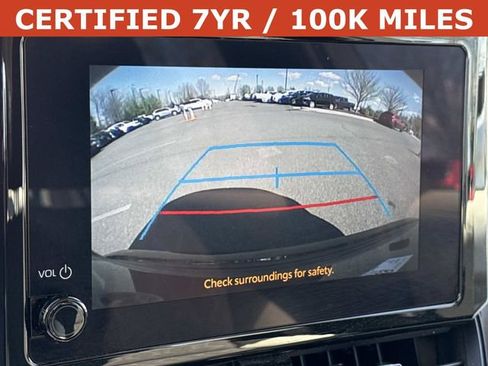Used 2025 Toyota Corolla LE image 20