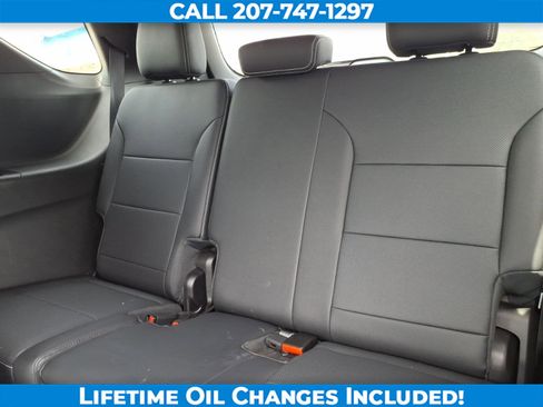 Used 2025 Chevrolet Traverse LT AWD/4WD image 14
