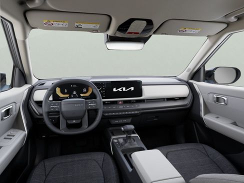 New 2027 Kia Seltos S FWD image 9