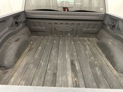 Used 2017 Ford F150 Lariat w/ Equipment Group 502A Luxury AWD/4WD image 30