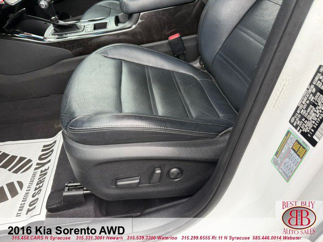Used 2016 Kia Sorento EX AWD/4WD image 16