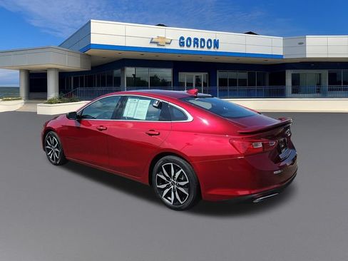 Used 2021 Chevrolet Malibu RS FWD image 3