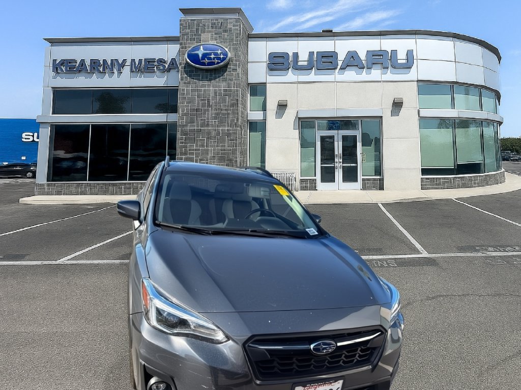 Used 2020 Subaru Crosstrek 2.0i Limited w/ Moonroof Package w/Navigation AWD/4WD image 2