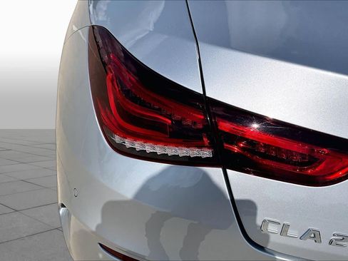 Used 2022 Mercedes-Benz CLA 250 image 25