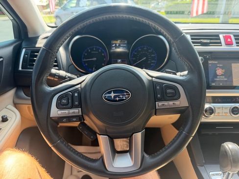 Used 2017 Subaru Outback 2.5i Limited AWD/4WD image 16