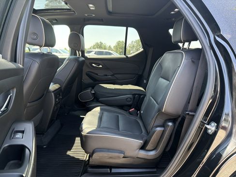 Used 2023 Chevrolet Traverse Premier w/ Redline Edition AWD/4WD image 30