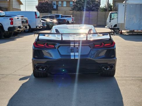 Used 2020 Chevrolet Corvette Stingray Coupe w/ Z51 Performance Package RWD image 13