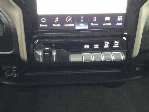 Certified 2024 RAM 2500 Laramie AWD/4WD image 21