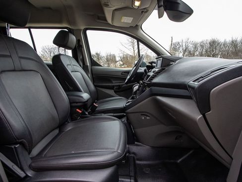 Used 2023 Ford Transit Connect XL image 19