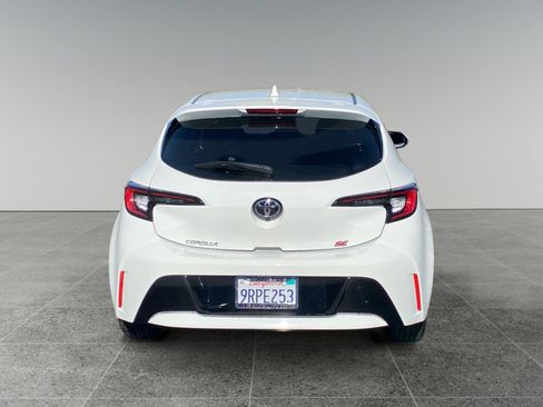 Used 2024 Toyota Corolla SE w/ SE Package FWD image 4