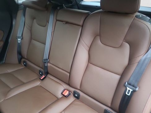 Used 2023 Volvo XC60 B5 Plus w/ Climate Package image 18