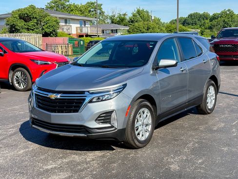 Used 2024 Chevrolet Equinox LT FWD image 7