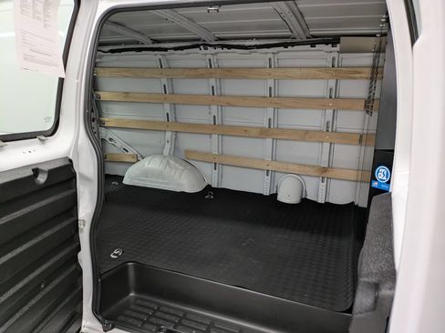 Used 2025 GMC Savana 2500 w/ Driver Convenience Package RWD image 26