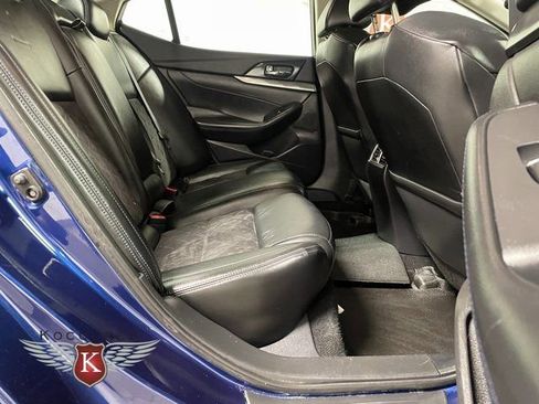 Used 2017 Nissan Maxima SR image 22