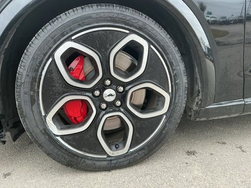 Used 2021 Ford Mustang Mach-E GT image 10