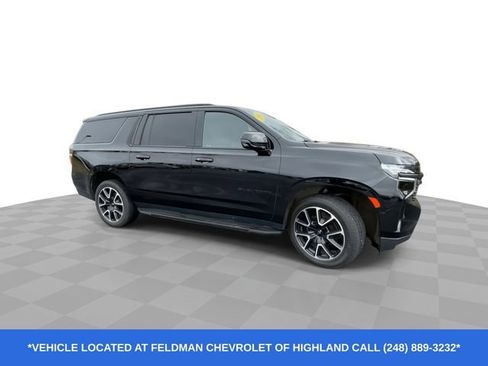 Used 2021 Chevrolet Suburban RST w/ Luxury Package image 2