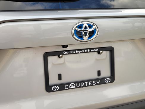 Certified 2024 Toyota RAV4 LE image 28