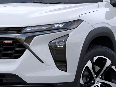 New 2026 Chevrolet Trax RS w/ Driver Confidence Package FWD image 10