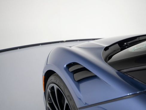 Used 2026 McLaren Artura Spider RWD image 41