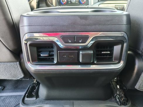 Used 2019 Chevrolet Silverado 1500 LTZ AWD/4WD image 13