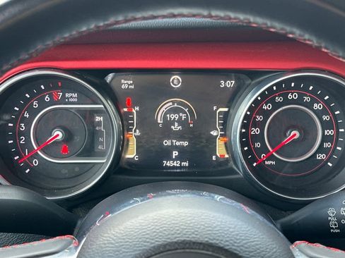Used 2018 Jeep Wrangler Unlimited Rubicon AWD/4WD image 25