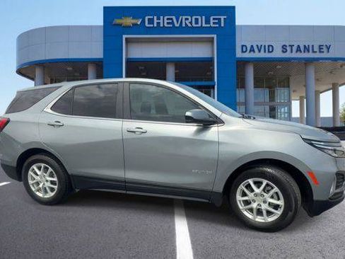 Used 2024 Chevrolet Equinox LT FWD image 9