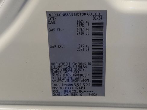 Used 2024 Nissan Altima 2.5 S FWD image 33