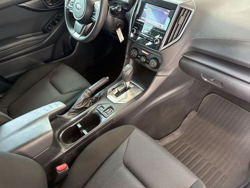 Used 2018 Subaru Impreza 2.0i Premium w/ Eyesight & BSD & Rcta AWD/4WD image 17