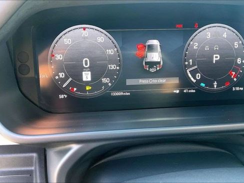 Used 2024 Land Rover Defender 110 X-Dynamic SE image 24