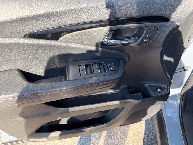 Used 2025 Honda Ridgeline Black Edition image 17