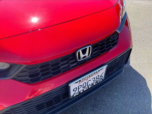 Used 2025 Honda Civic Sport image 31