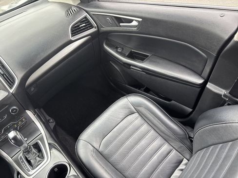 Used 2015 Ford Edge SEL w/ Equipment Group 201A image 16