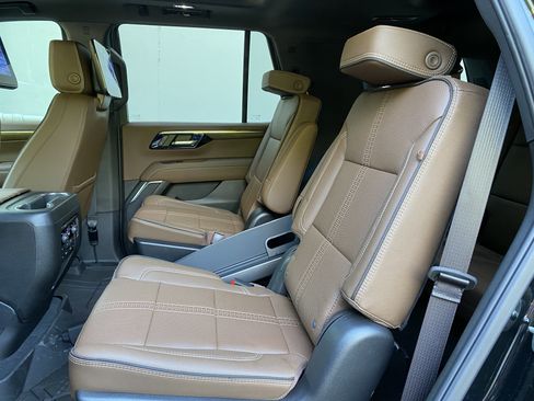 New 2026 Chevrolet Tahoe High Country AWD/4WD image 41