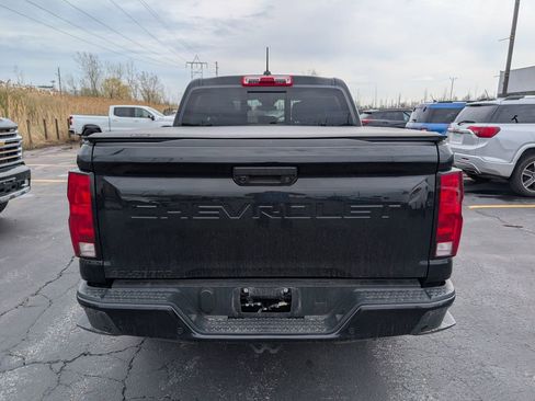 Used 2025 Chevrolet Colorado W/T w/ WT Custom Package image 7
