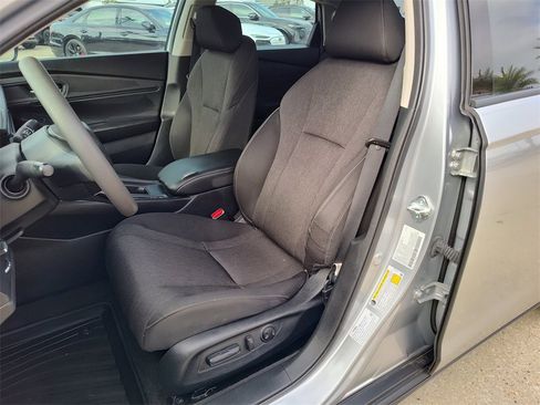 Used 2023 Honda Accord EX image 19