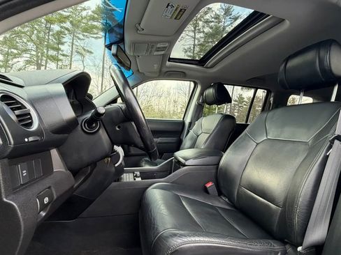 Used 2010 Honda Pilot EX-L image 25
