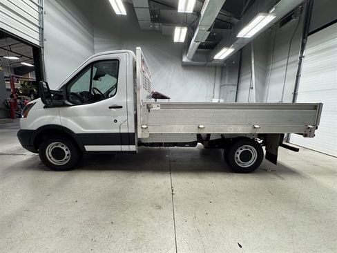 Used 2019 Ford Transit 250 138 RWD image 4